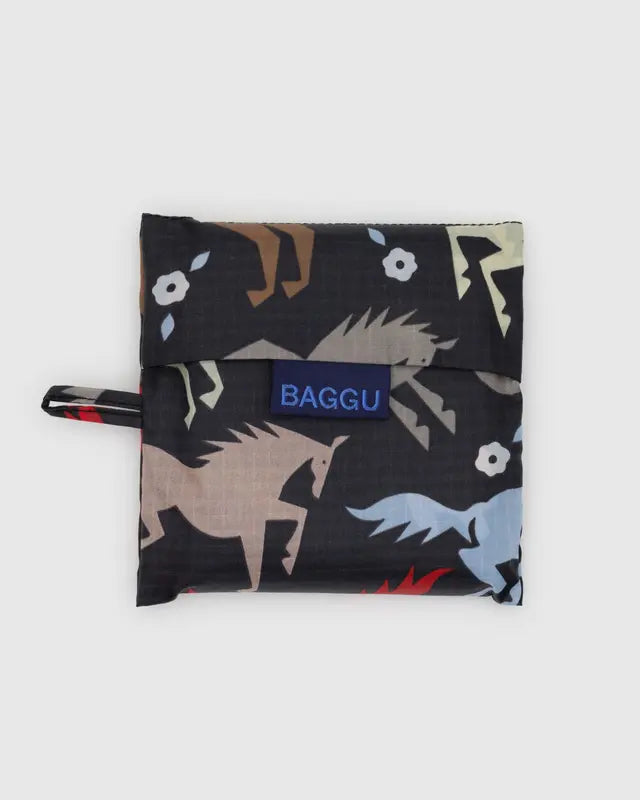 BAGGU Horse Cut Outs