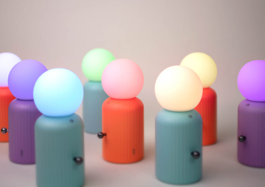 Skittle Wireless Lamp and Charger Coral